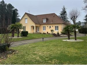 propriete à la vente -   72230  RUAUDIN, surface 196 m2 vente propriete - UBI455557478